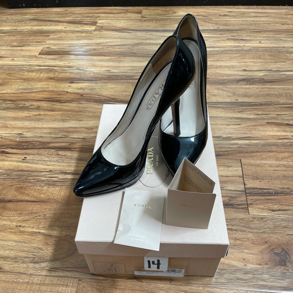 Prada Black Pumps